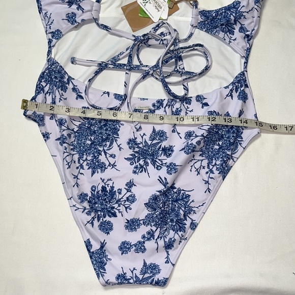 BERLOOK V Neck Backless One-Piece Swimsuit LARGE - Picture 8 of 14